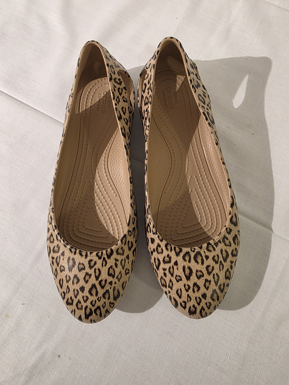 CROCS "Kaydee" Leopard Print Ballet Flats - Tan/Black Sz 8w